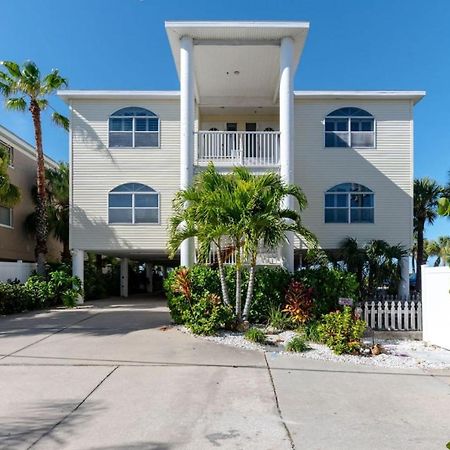 Sea Side 102 Beachfront Sleeps 8 Clearwater Beach Kültér fotó